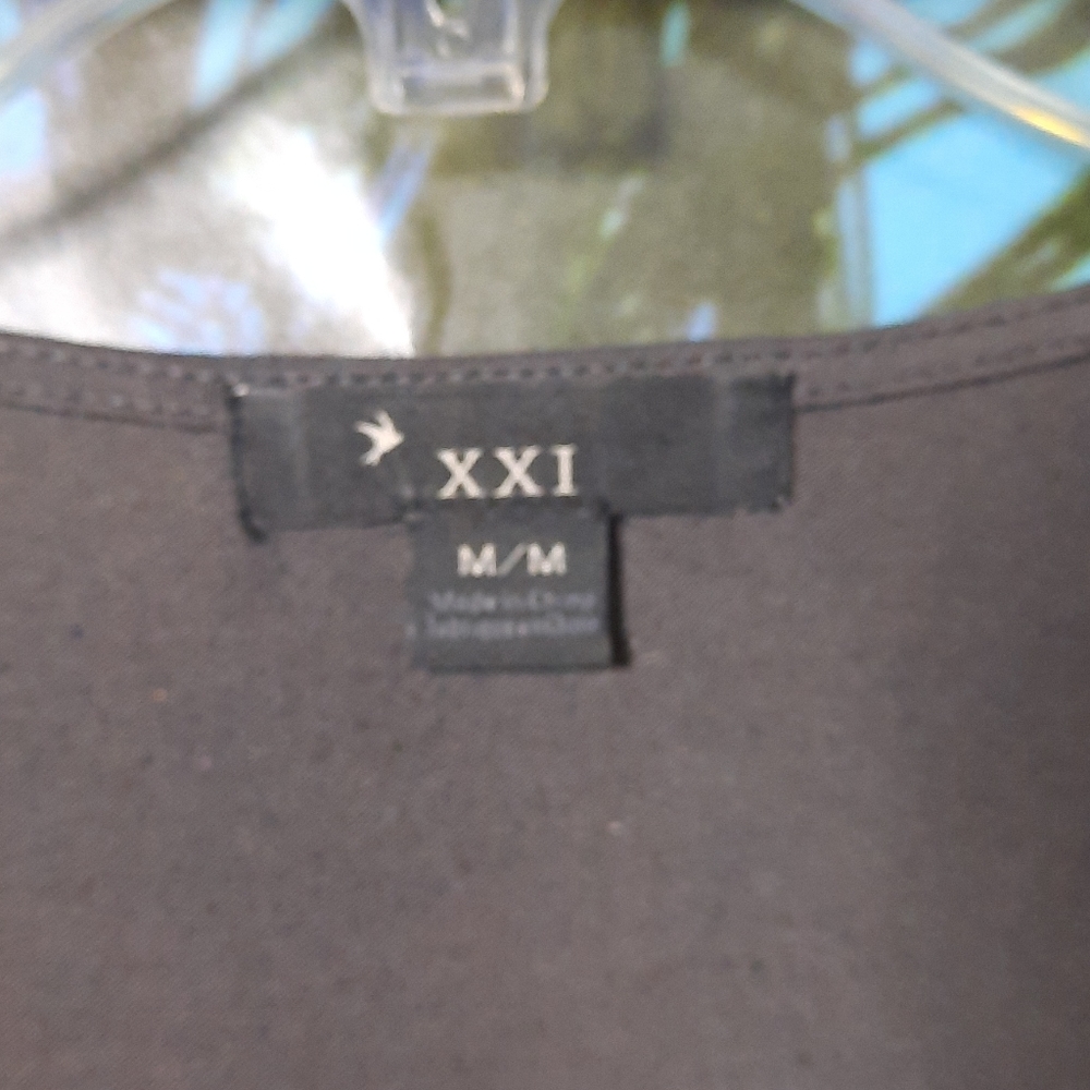 Tank top - Picture 3 of 4